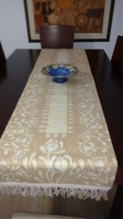 Caminos de mesa hechos a mano en Batik. Arte en accesorios para decoración de interiores.